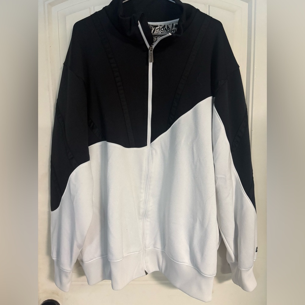 Air Jordan Black and White Zip-Up Track Suit Jacket Size 3XL